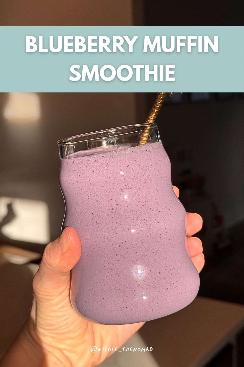 blueberry muffin smoothie for spring